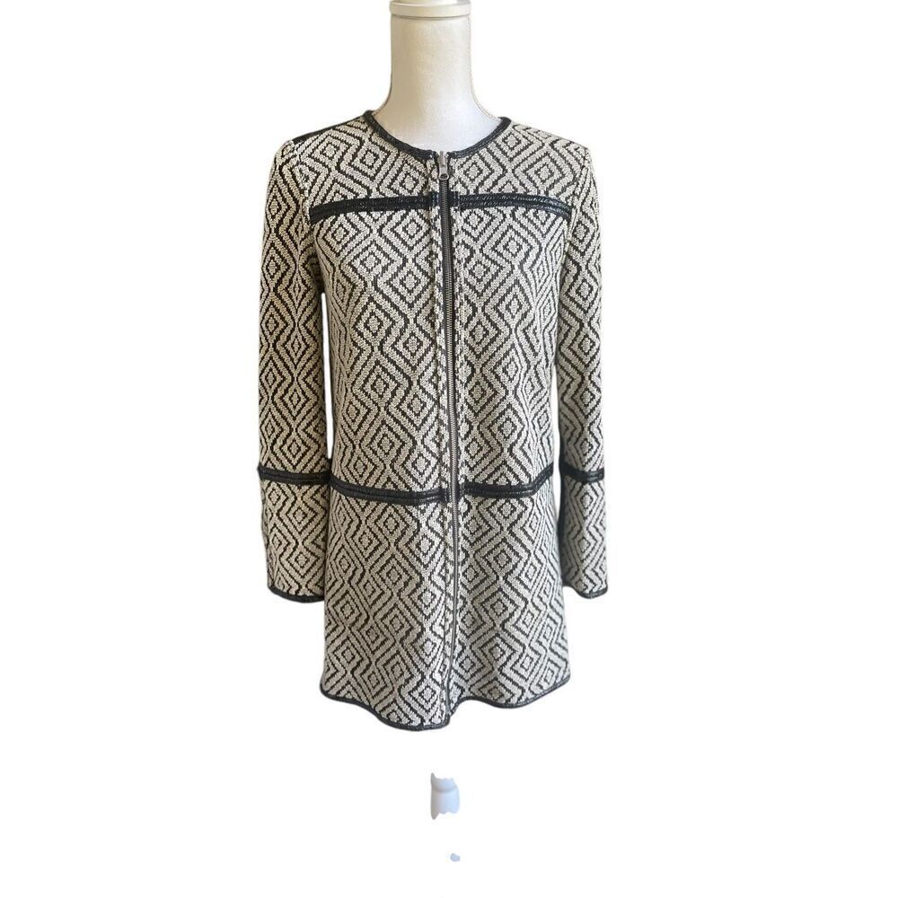 Marc Jacobs Full Zip Reversible Coat/ Dress / Black/ Tan Size 6